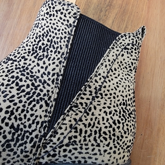 MIA Animal Print Slip on Chelsea Combat Boots Size 7 - Picture 13 of 14